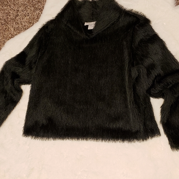 pants and top - Picture 6 of 10